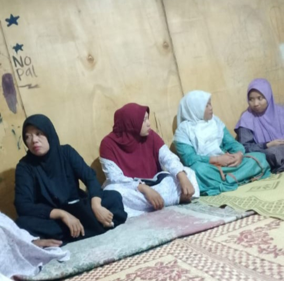 Rapat Rencana Kegiatan Senam Diluar RT 02 Pokoh