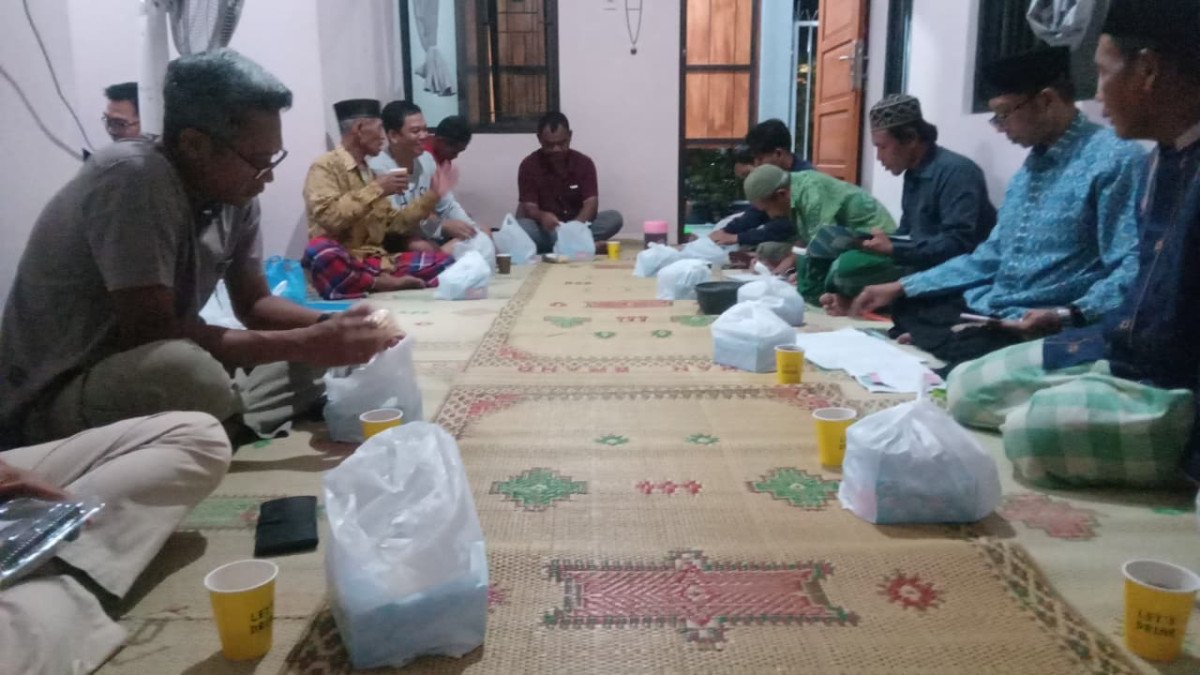 Rapat rutin Rukun Tetangga, RT.06 / RW.031 PADUKUHAN KARANGSARI