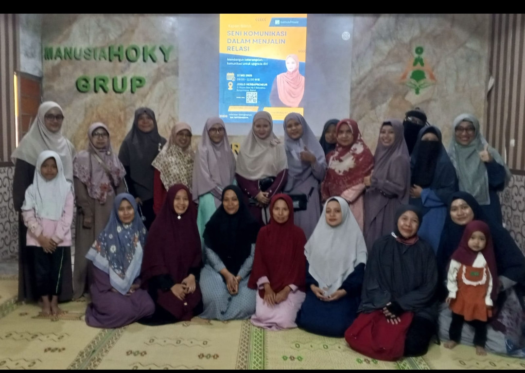 Kegiatan kewirausahaan dan  sekaligus milad MT Annisa di pendopo Bu endang Pratiwi Jetis wedomartani