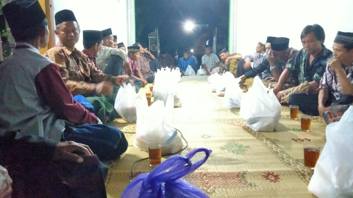 Tahlil peringatan 100 hari meninggal  bp.sugiman Tonggalangiman