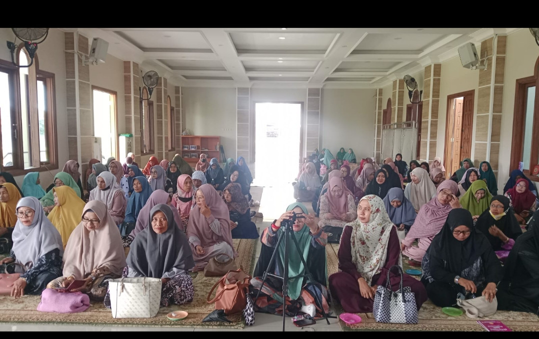 Kegiatan rutin kajian pagi tiap hari kamis yg diselenggarakan oleh ibu ibu majlis taklim Khoirunnisa perumahan muslim Darussalam Jetis wedomartani