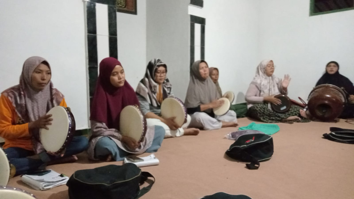 Latihan Hadroh Assyifa Pokoh