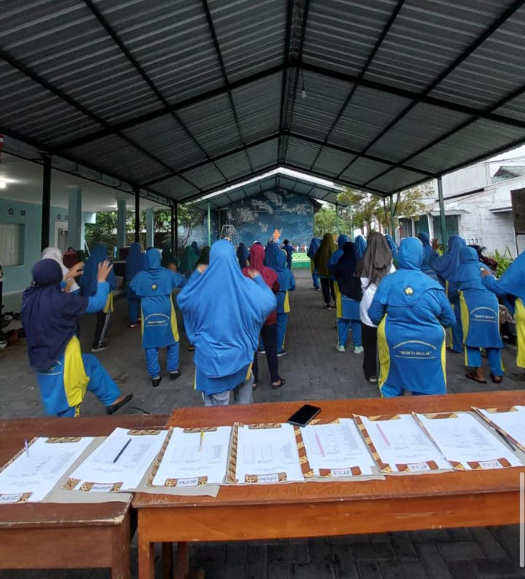 Kegiatan senam lansia Mukti Mulia Bakungan