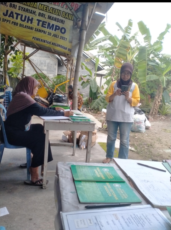 Kegiatan bank sampah Karanganyar