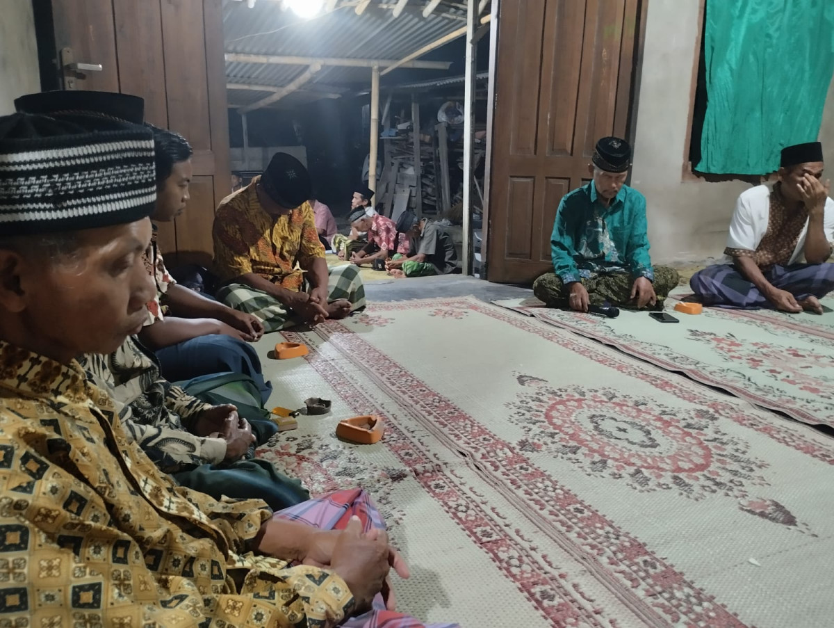 Tahlil dan Dzikir Hari 1 Sripah RT 01 Pokoh