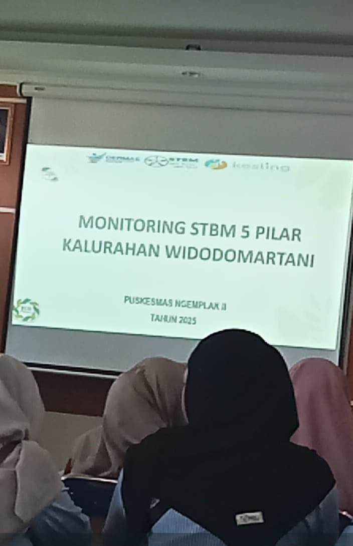 Monitoring Stbm 5 pilar yg di hadiri oleh kader krajan