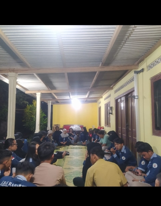 Kumpulan rutin remaja gondanglegi dan posyandu remaja