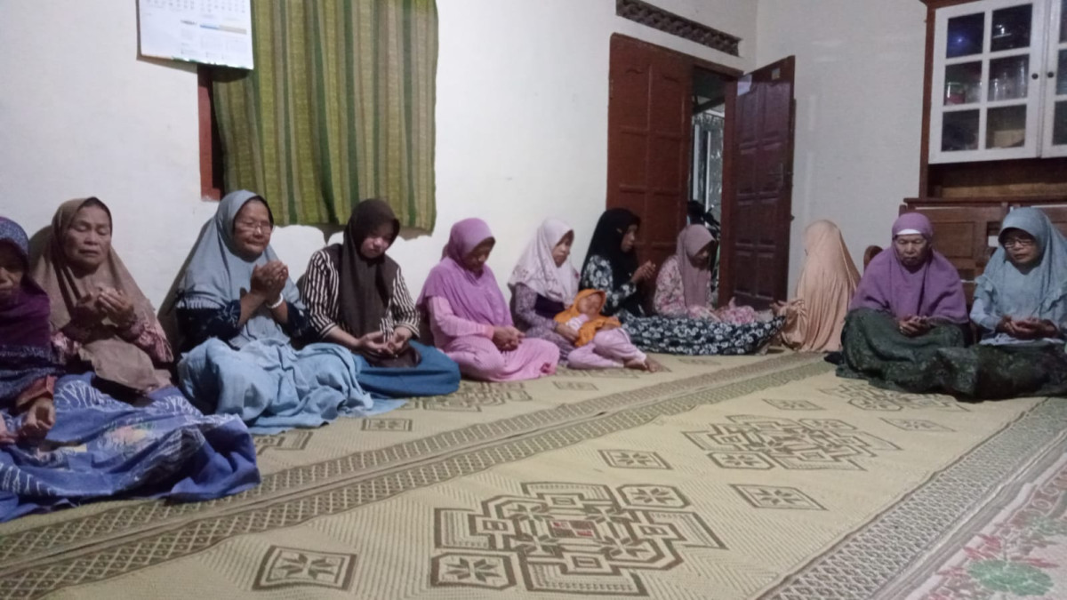 Tahlil dan Dzikir Sripah Hari 2 RT 01 Pokoh