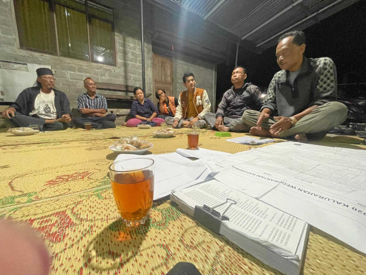 Mediasi antar warga terkait masalah jalan lingkungan di RT 5 KAYEN BLOTAN PADUKUHAN BLOTAN