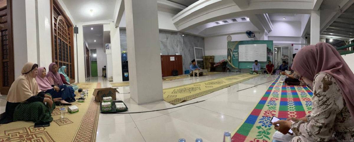 Rapat rutin dan pembentukan panitia idul adha di Masjid An Nuur Sono Blotan padukuhan Blotan