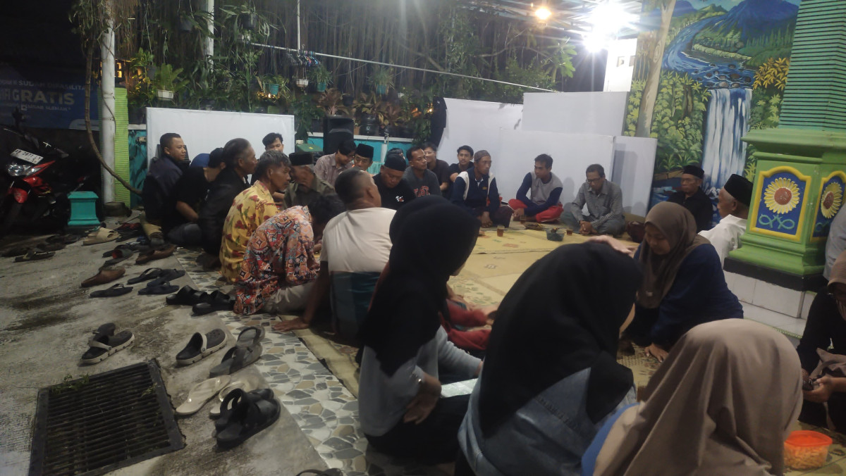 Rapat jaga warga gedongan lor