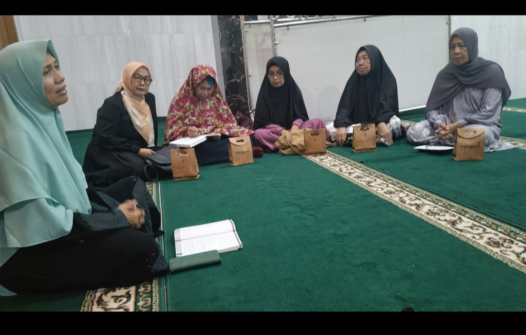 Kegiatan pengajian rutin tiap Minggu ke 2 MT Annisa di masjid Nurul Faalah gebang RT 006 RW 044 Jetis wedomartani