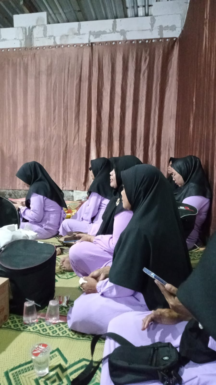 Penampilan Grup Hadroh Assyifa Dalam Acara Majelis Dzikir dan Sholawat Padukuhan Pokoh