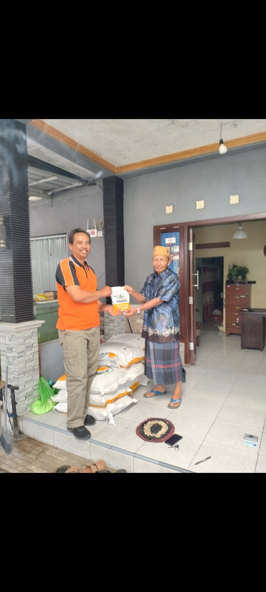 Penerimaan Bantuan Bibit Jagung Padukuhan Wonosari