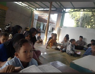 Kegiatan TPA di Kregan Sanggrahan