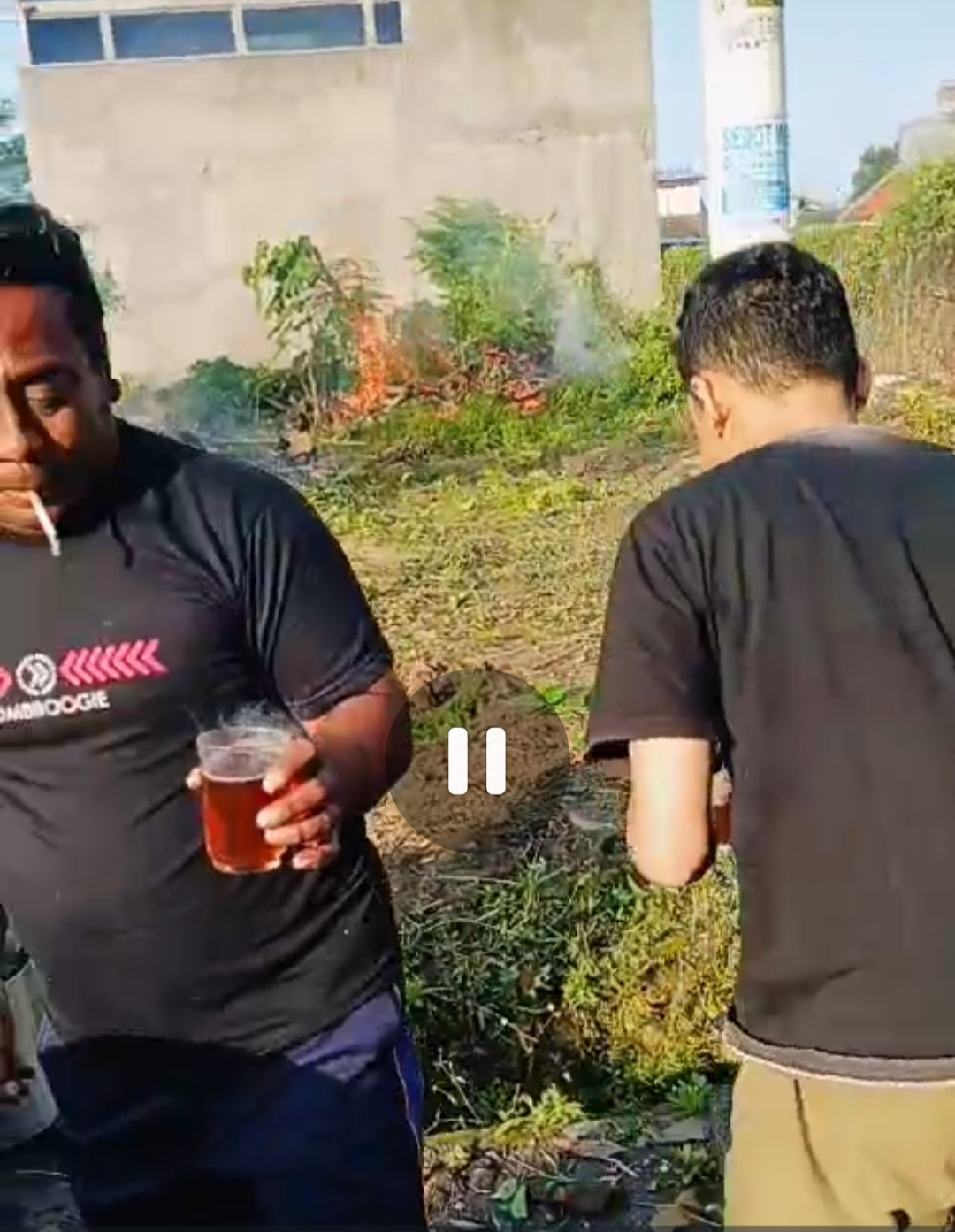 Kegiatan kerja bakti warga RW 45 di duldeso gebang Jetis wedomartani