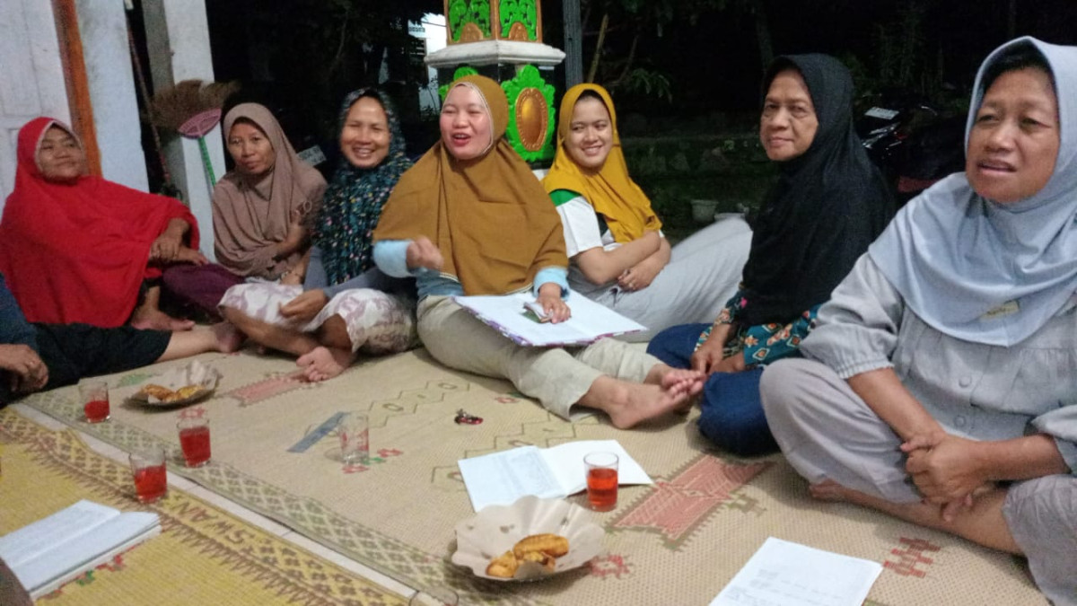 Pertemuan ibu2 rt 02 warga gedongan lor