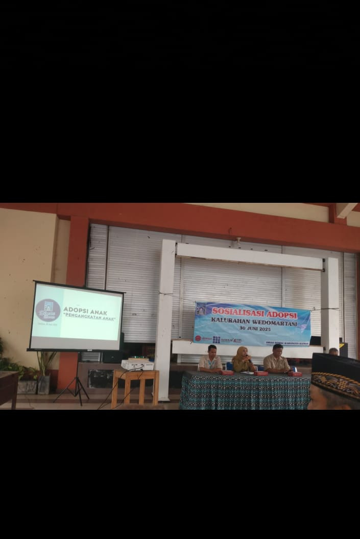 Sosialisasi Adopsi pengangkatan Anak yg di hadiri oleh Bpk Dukuh Krajan