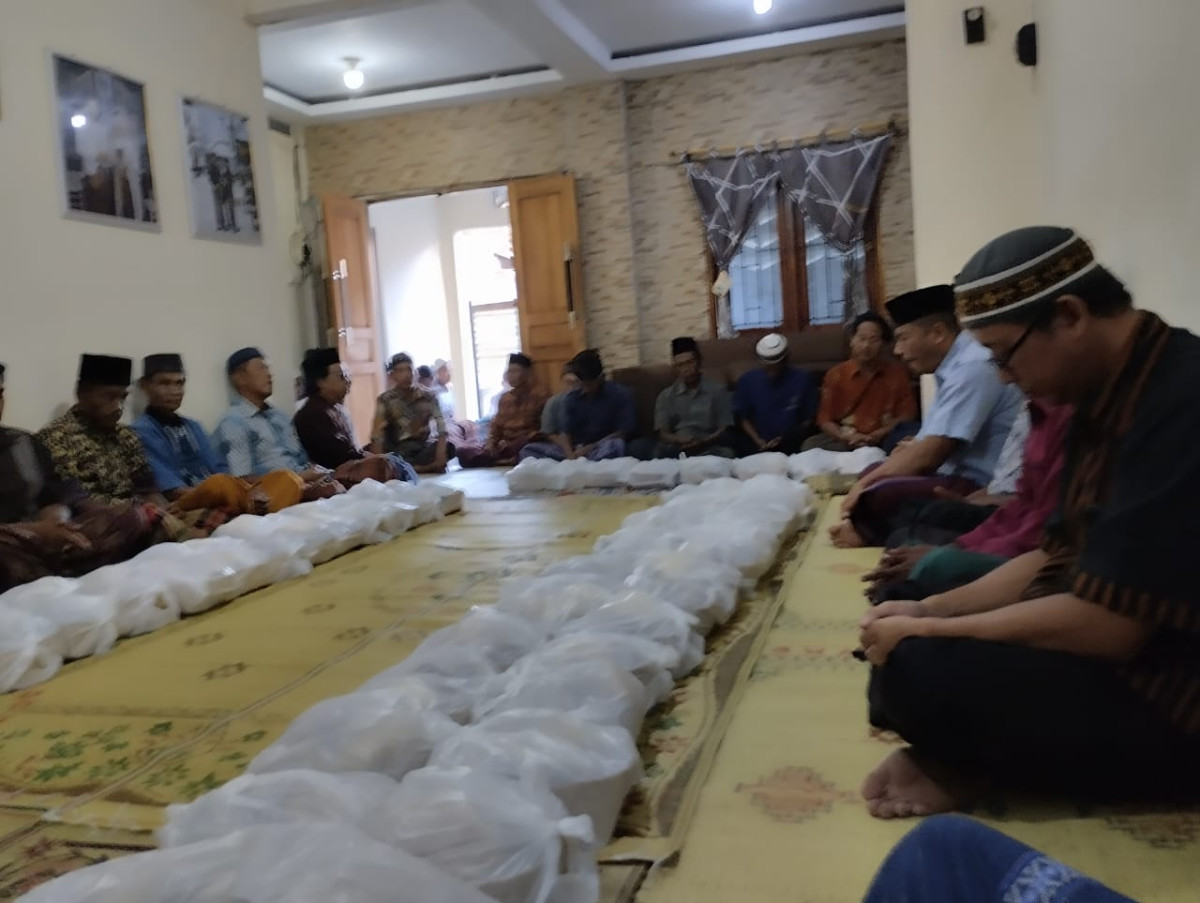 Kenduri Mitoni Warga RT 04 Padukuhan Pokoh