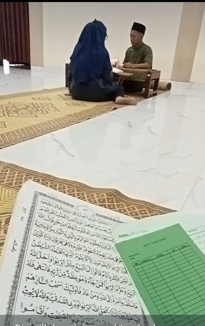 Belajar metode Tahsin Klmpok pengajian Ibu2 warga Krajan
