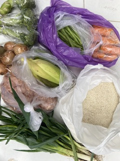 Menyuplai bahan mentah PMT lokal oleh kader Sanggrahan