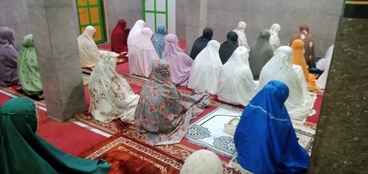 Pengajian Ahad pagi masjid Ar Rohmah Malangrejo