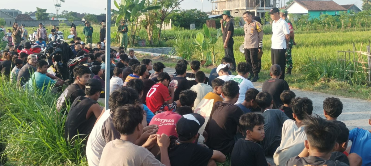 Koordinasi dan edukasi penempatan main layang-layang  di padukuhan Malangrejo