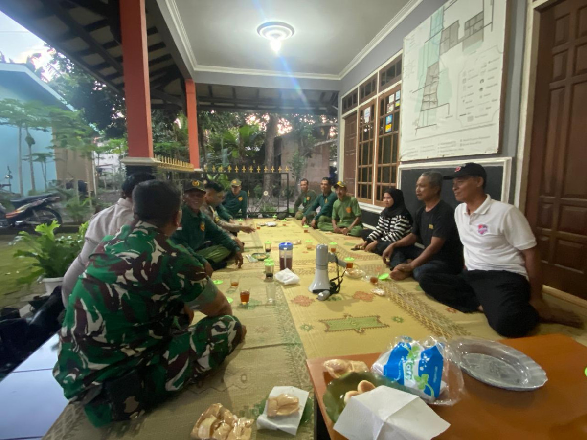 Rapat Koordinasi Tokoh masyarakat dan Babinsa Di Padukuhan Malangrejo
