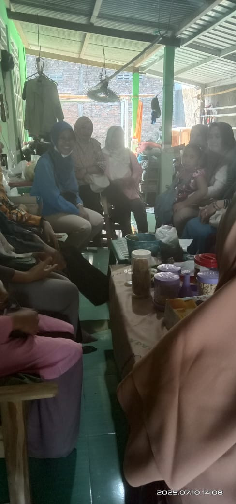 Tilikan guyup rukun kader dashat ke rumah Bu endartini Jetis wedomartani