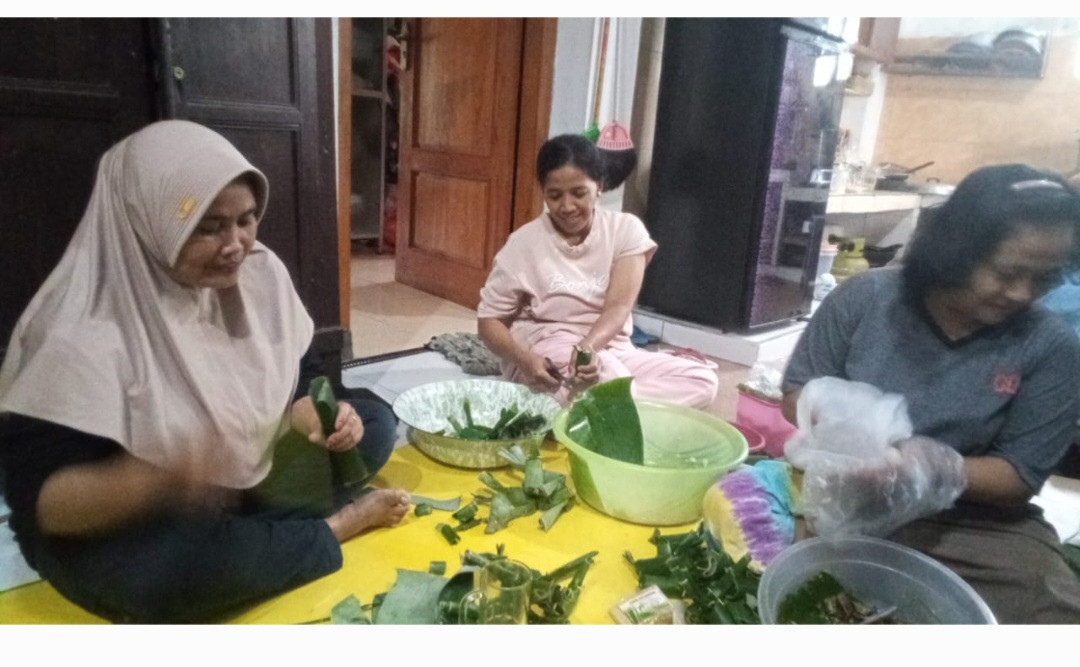 Rewang Selapanan Hari 1 Warga RT 03 Pokoh