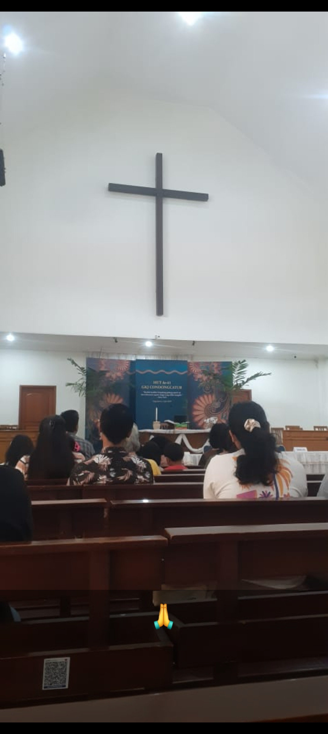 Kegiatan saudara kristiani dlm Jumat agung di gereja St Paulus Jetis Wedomartani