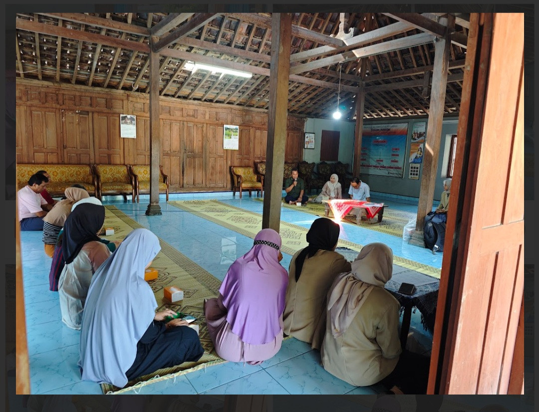 Penyuluhan Kesehatan Oleh Mahasiswa CHFC IPE UGM di RT 01 Padukuhan Pokoh