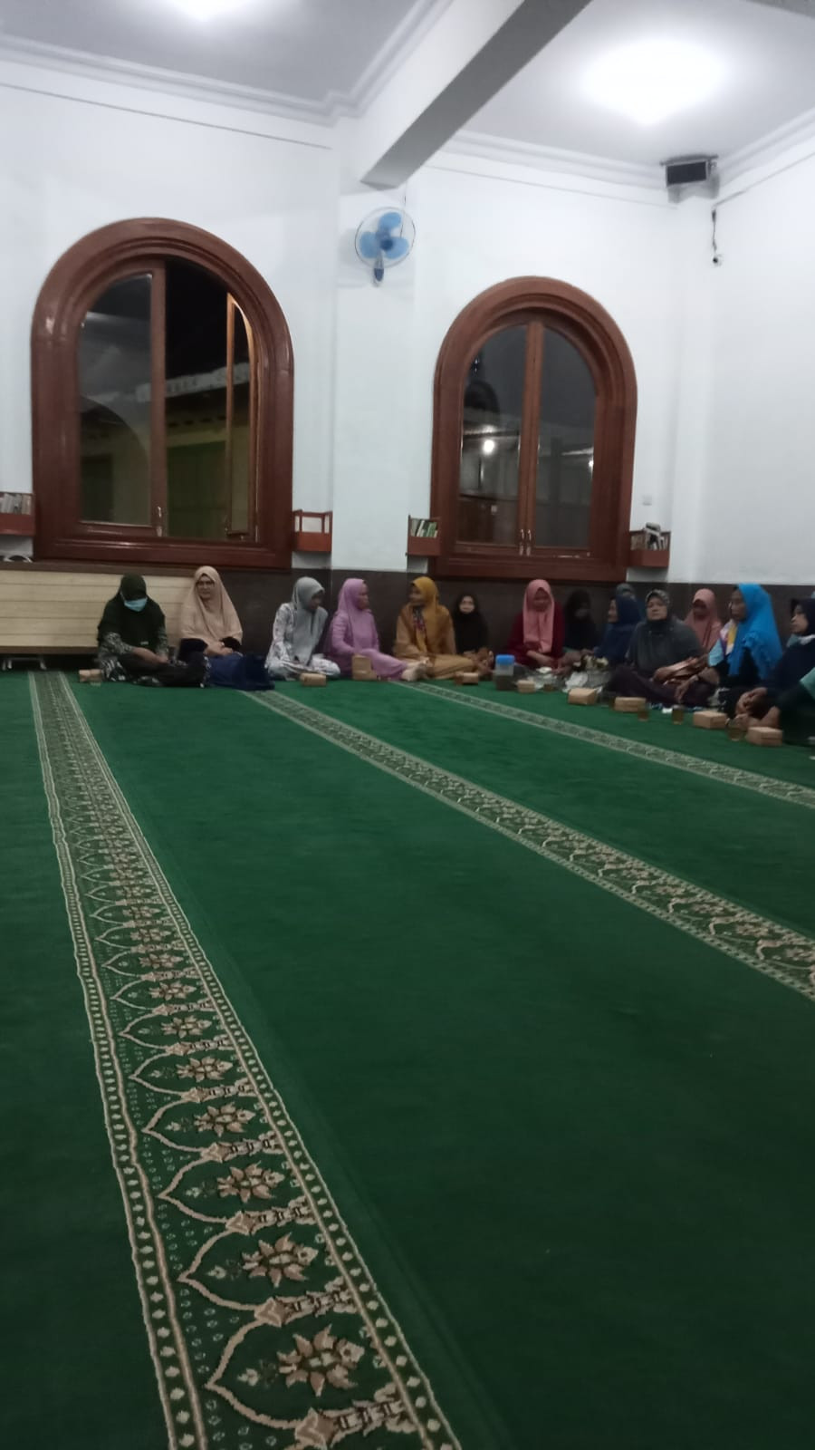 Kegiatan pengajian rutin setiap malam Jumat (mt qoirul huda) dimasjid Al Muttaqien Jetis wedomartani