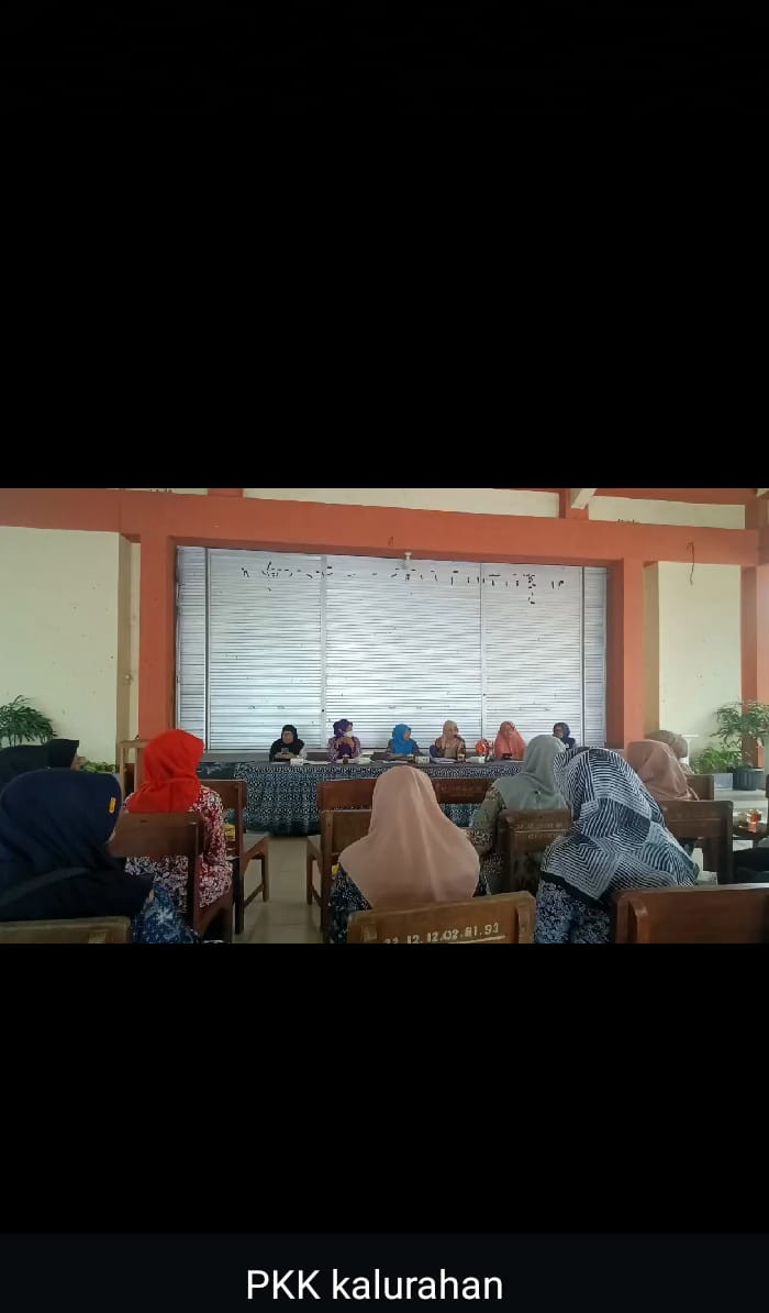 Pertemuan rutin Pkk kelurahan oleh Ibu Dukuh Krajan