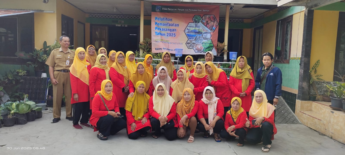 Pelatihan KWT Kelompok Wanita Tani Padukuhan Sawahan Lor
