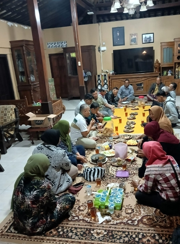 Rapat Panitia Merti dusun warga Gondanglegi