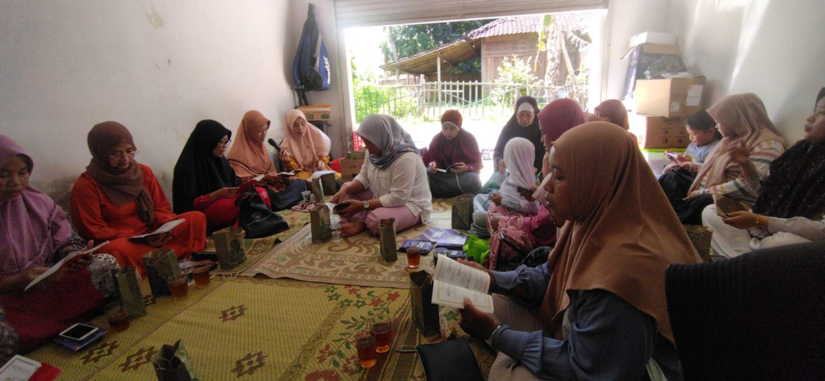 Pertemuan rutin PKK RW 38 bulan juli dusun Tegalsari