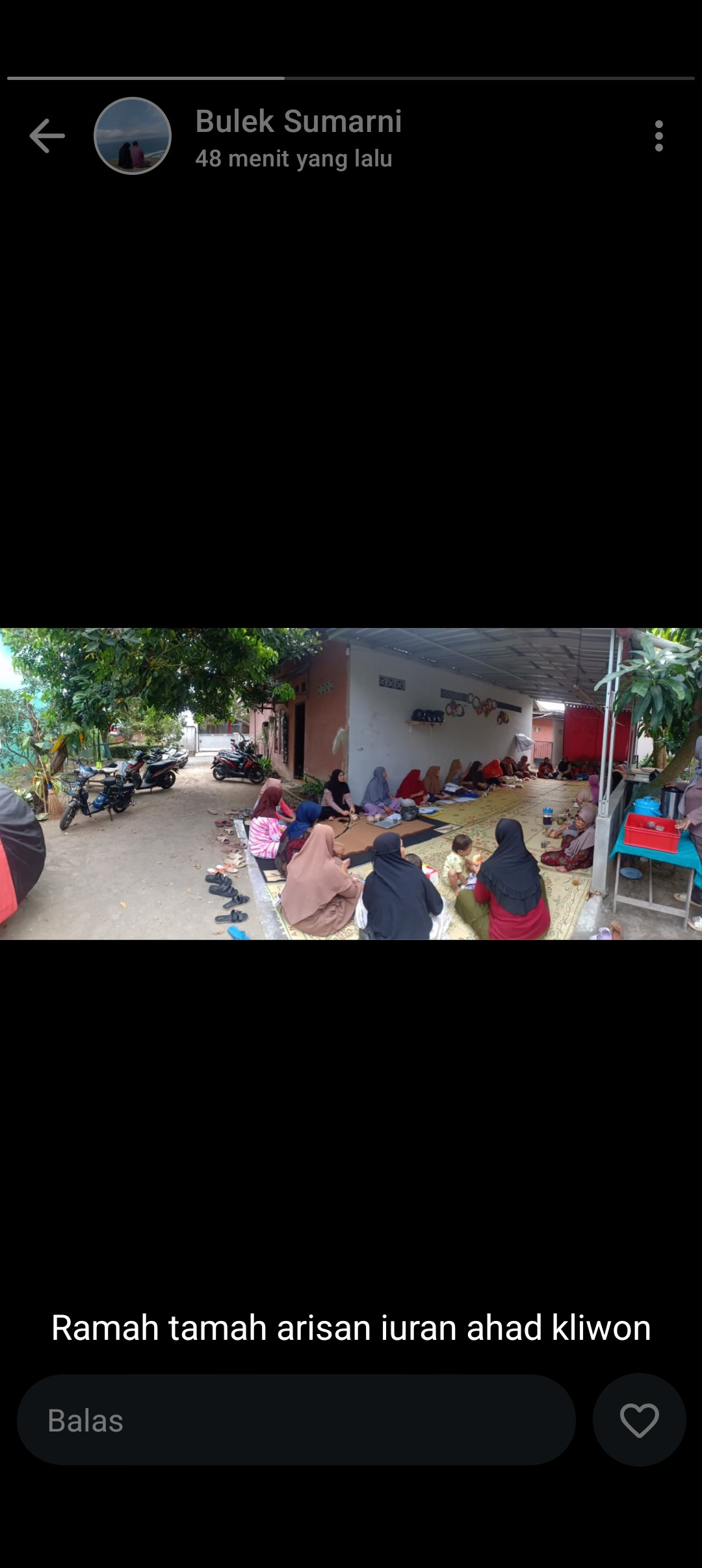 Pertemuan rutin dan arisan ibu ibu RT 05 setiap ahad pon dirumah Bu RT 5 gebang Jetis wedomartani