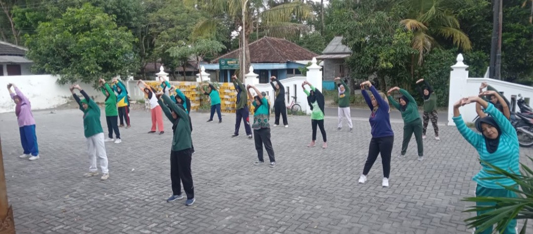 Senam Ibu-Ibu 02 Padukuhan Pokoh