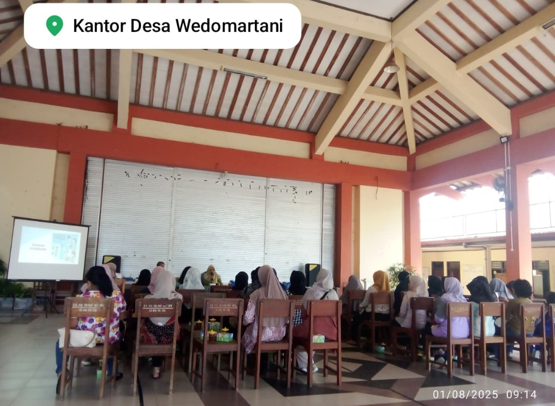 Pertemuan membahas tentang posbindu kelurahan Wedomartani diikuti oleh kader padukuhan krandon