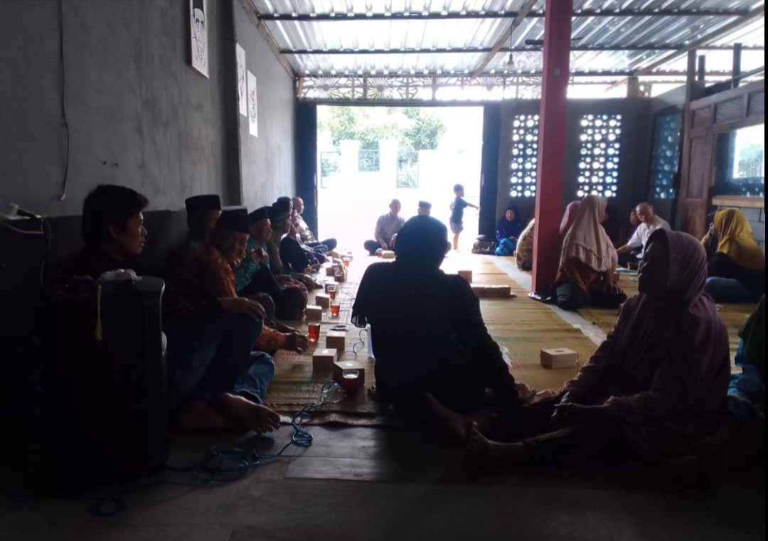 Pertemuan Trah Mertodiryan Keluarga Warga RT 02 Pokoh
