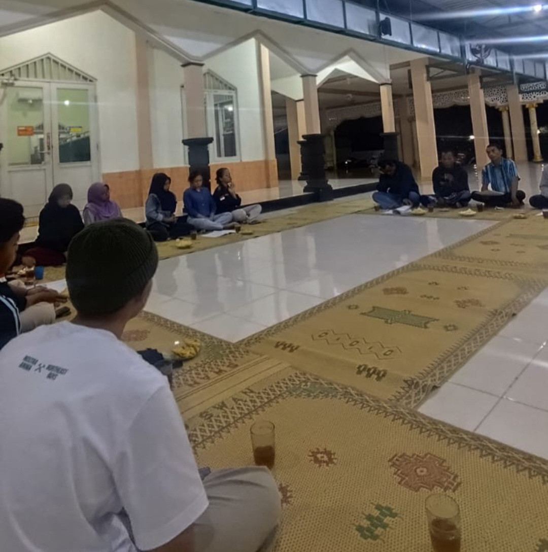 Rapat Pemaparan Agenda 17 Agustus Oleh Karangtaruna Karya Muda Pokoh