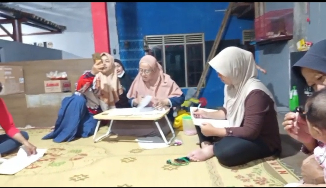 Pertemuan Rutin Dasawisma RT 02 Pokoh