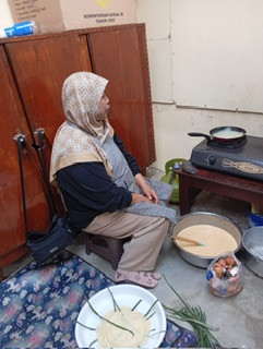 Menyuplai bahan mentah PMT lokal oleh kader Sanggrahan