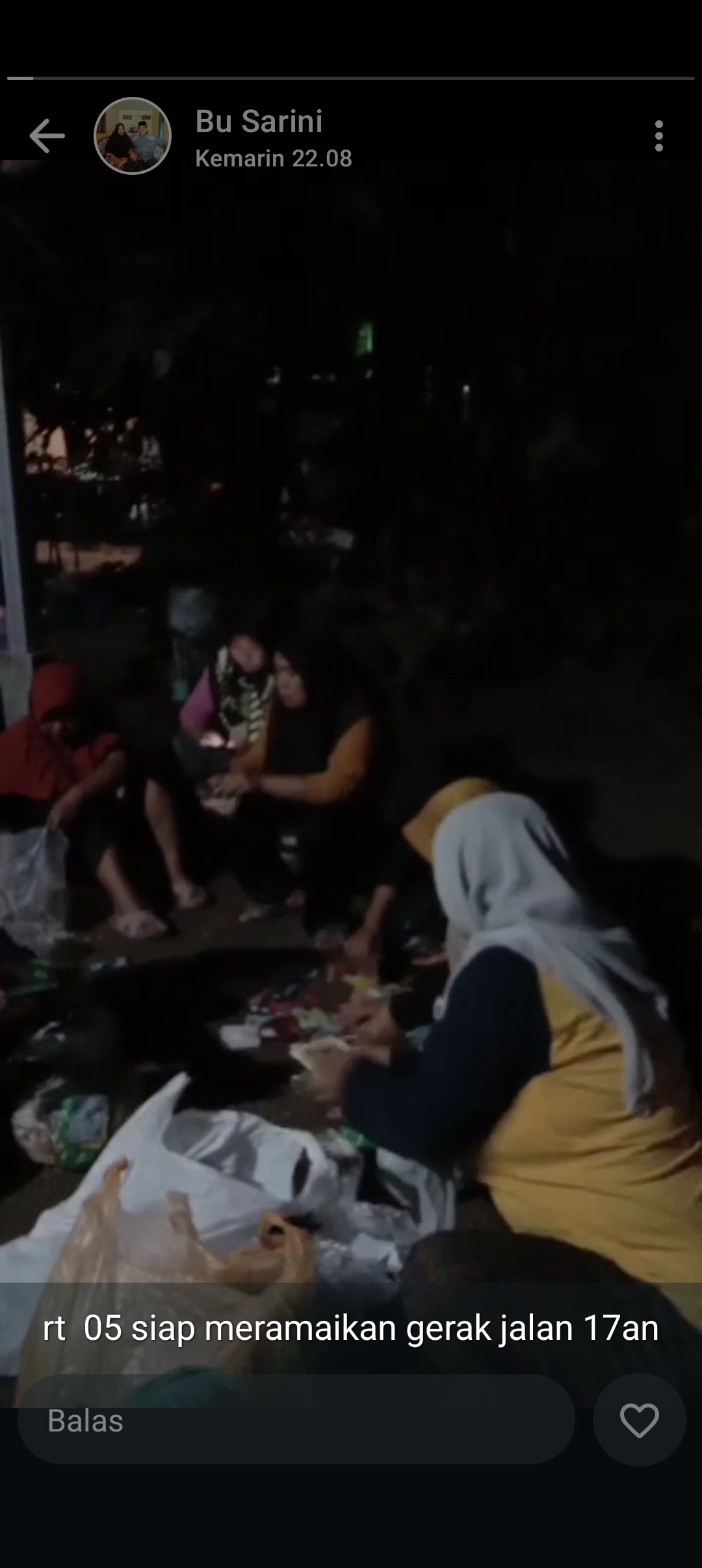 Kegiatan persiapan lomba pawai antar Rt untuk memeriahkan HUT RI ke 80 dari bahan sampah dilingkungan rumah masing masing gebang Jetis wedomartani