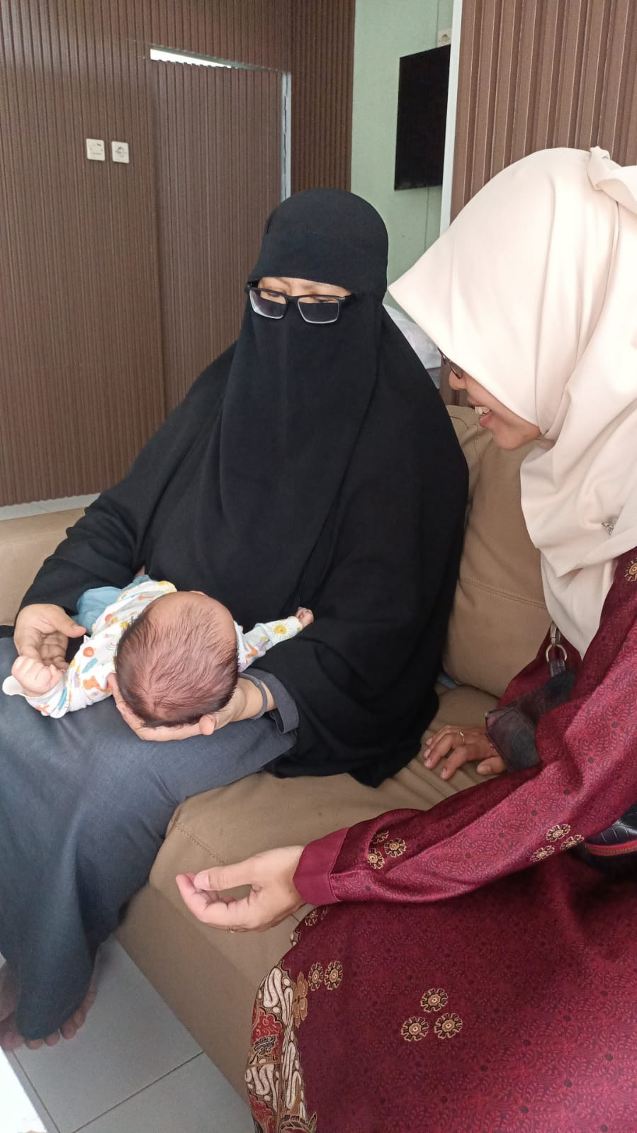 Pendampingan pada Ibu pasca salin dan Baduta oleh Kader krajan