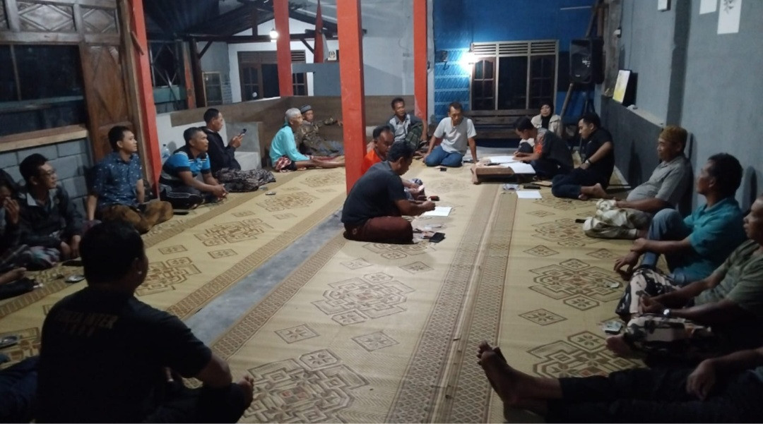 Pertemuan Malam Kamis Pahing RT 02 Pokoh
