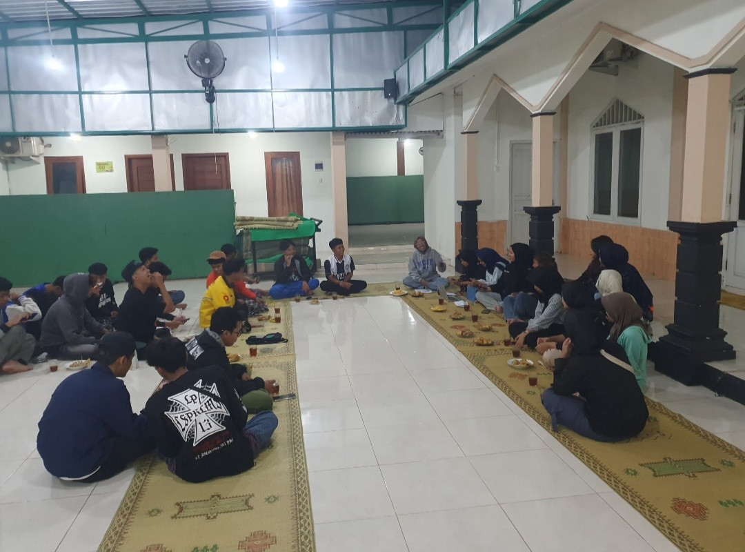 Pembubaran Panitia 17an Karangtaruna Karya Muda Pokoh