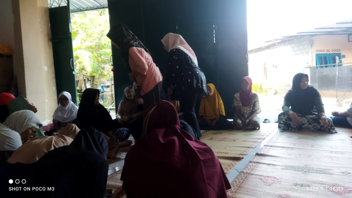 Arisan rutin setiap tanggal 1 ibu ibu warga RT 06 Gebang jetis wedomartani