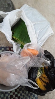 Menyuplai bahan mentah PMT lokal oleh kader Sanggrahan